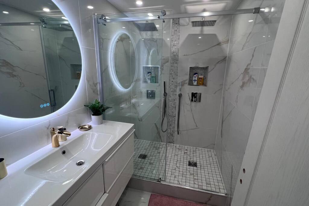Nice Apartment With Amazing View Of Paris + Parking Dış mekan fotoğraf