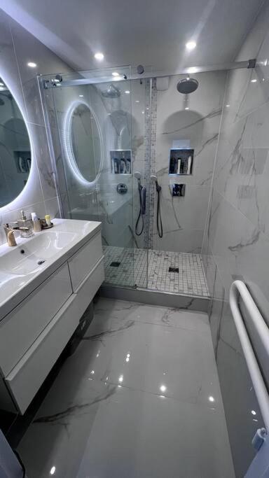 Nice Apartment With Amazing View Of Paris + Parking Dış mekan fotoğraf